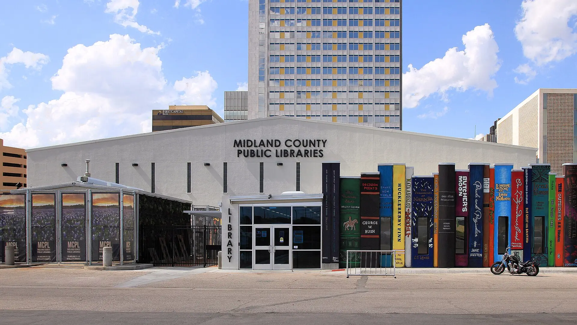Midland Library at the Plaza